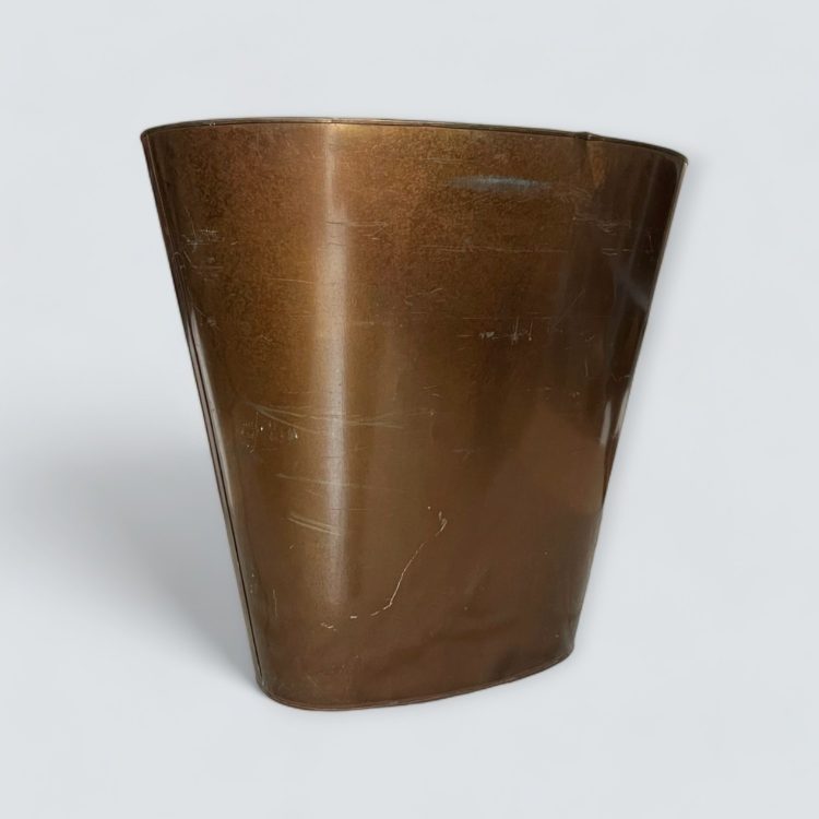 alquiler de mobiliario para eventos y bodas en sevilla. Alquiler de macetero de metal para decoracion