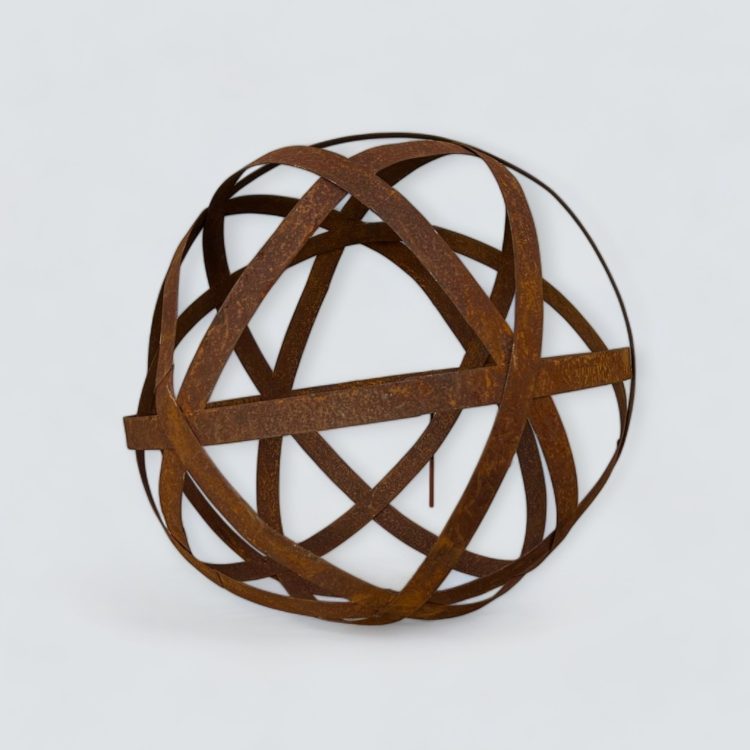 alquiler de mobiliario para eventos y bodas en sevilla. Alquiler de esfera de metal para decoracion