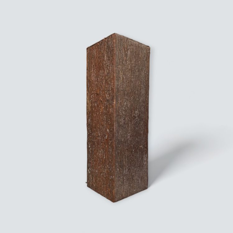 alquiler de mobiliario para eventos y bodas en sevilla. Alquiler de pie de madera para decoracion