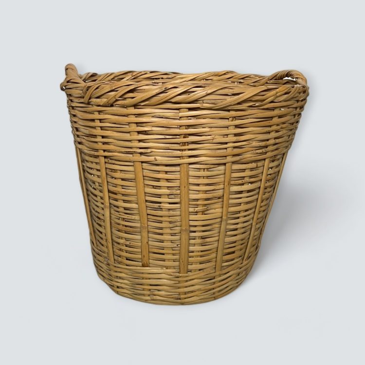 alquiler de mobiliario para eventos y bodas en sevilla. Alquiler de cesteria para decoracion