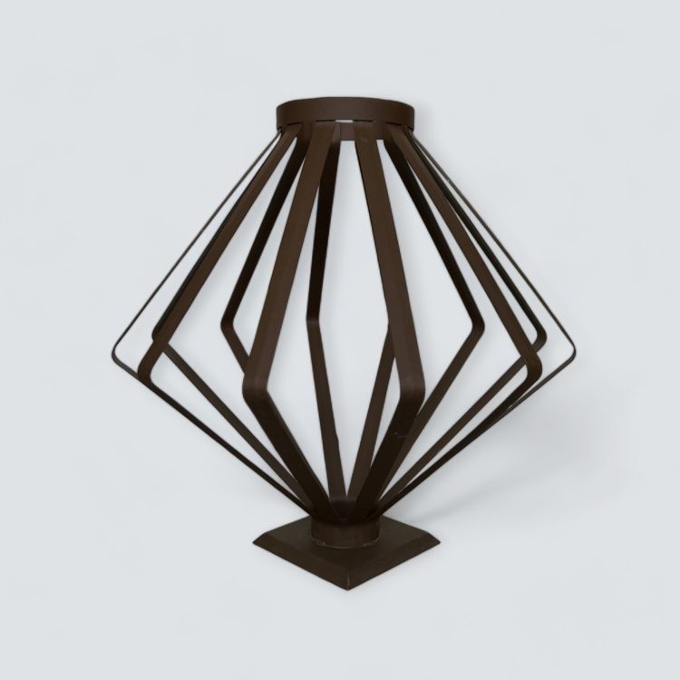 alquiler de mobiliario para eventos y bodas en sevilla. Alquiler de candeleria de hierro para decoracion