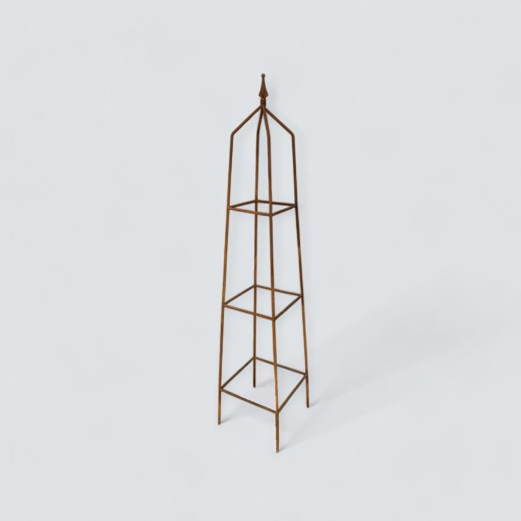 alquiler de mobiliario para eventos y bodas en sevilla. Alquiler de estructura hierro para decoracion