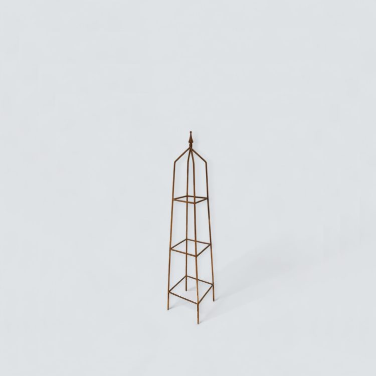 alquiler de mobiliario para eventos y bodas en sevilla. Alquiler de estructura hierro para decoracion