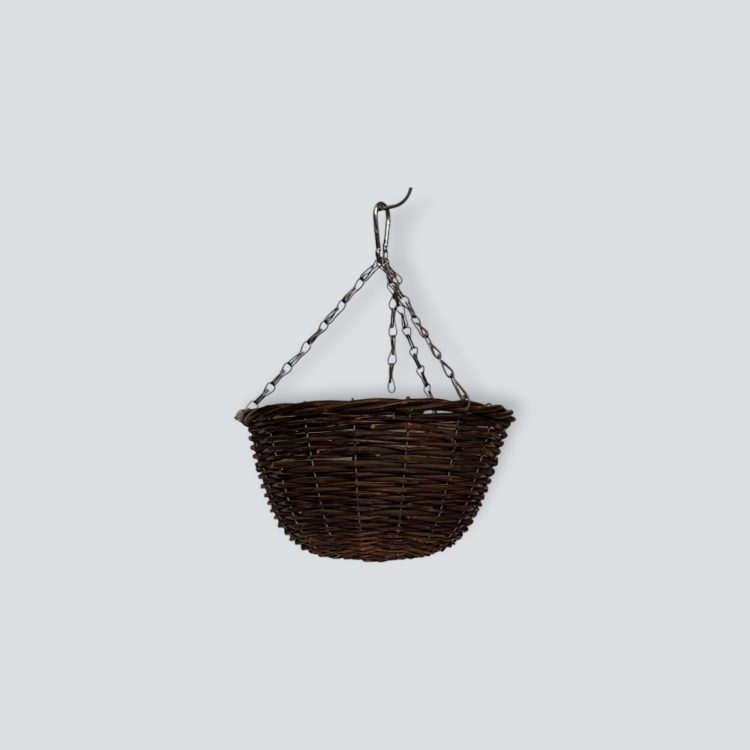 alquiler de mobiliario para eventos y bodas en sevilla. Alquiler de canasto de cuelgue para decoracion