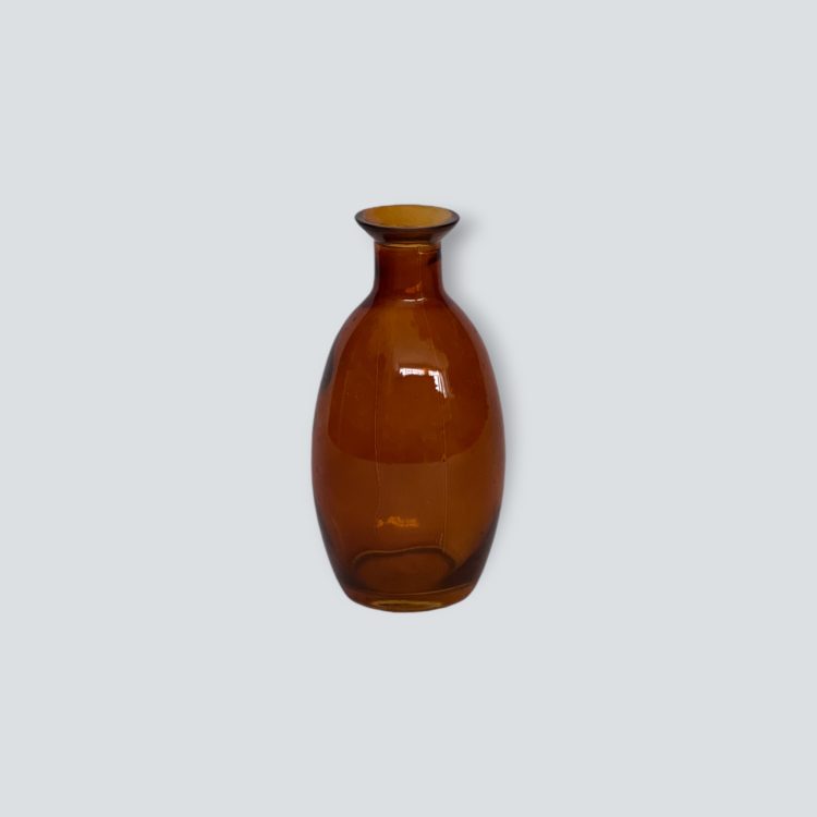 alquiler de mobiliario para eventos y bodas en sevilla. Alquiler de botella de cristal para decoracion