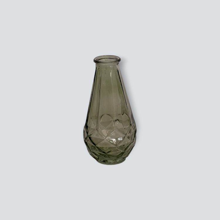 alquiler de mobiliario para eventos y bodas en sevilla. Alquiler de botellita de cristal para decoracion