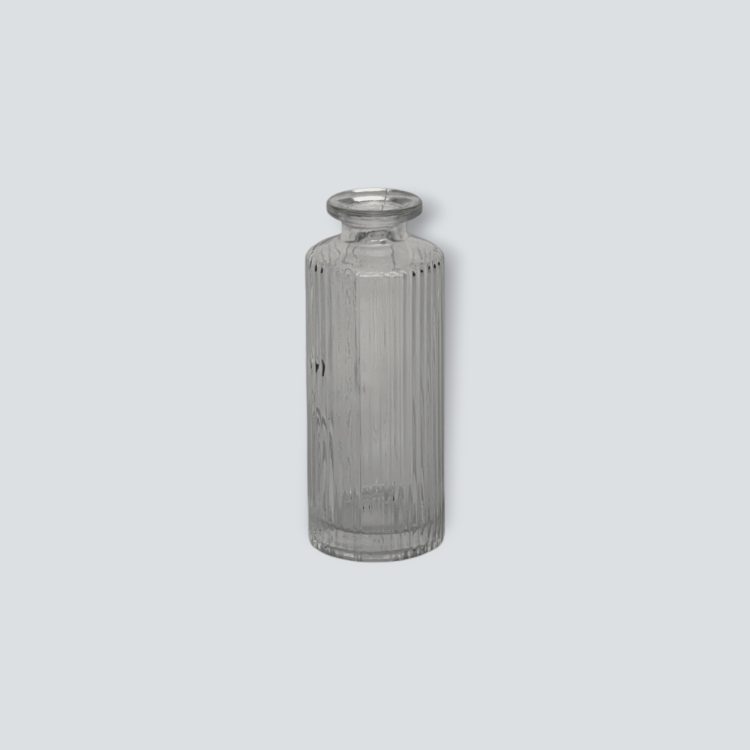alquiler de mobiliario para eventos y bodas en sevilla. Alquiler de botellita de cristal para decoracion