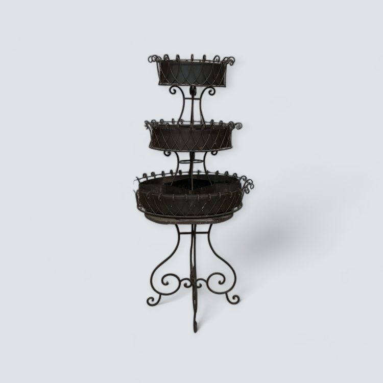 alquiler de mobiliario para eventos y bodas en sevilla. Alquiler de estructura tartera para decoracion